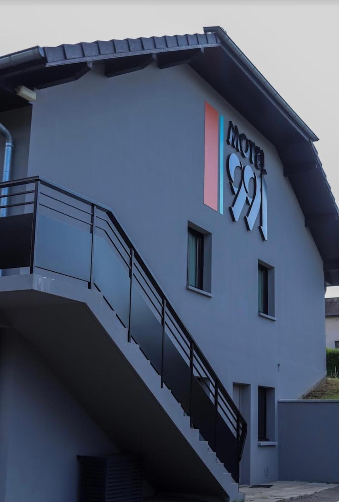 Motel 991 Viviers-du-Lac Exterior photo